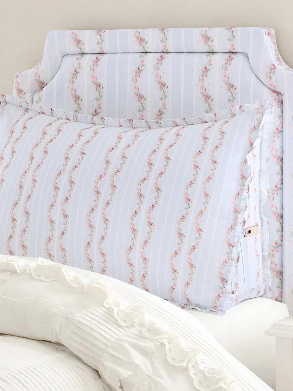 NWTs Pottery Barn Loveshack Fancy Wedge Dorm Pillow